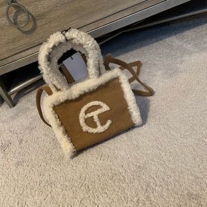 UGG x Telfar Small Shopper - Chesnut